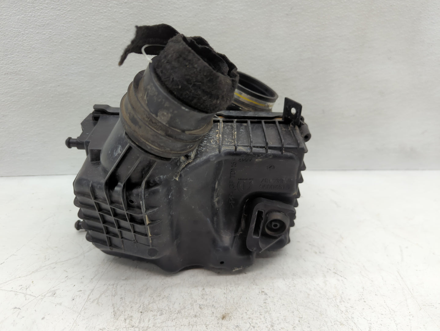 2014-2015 Fiat 500 Air Cleaner Intake-duct Hose Tube - Oemusedautoparts1.com