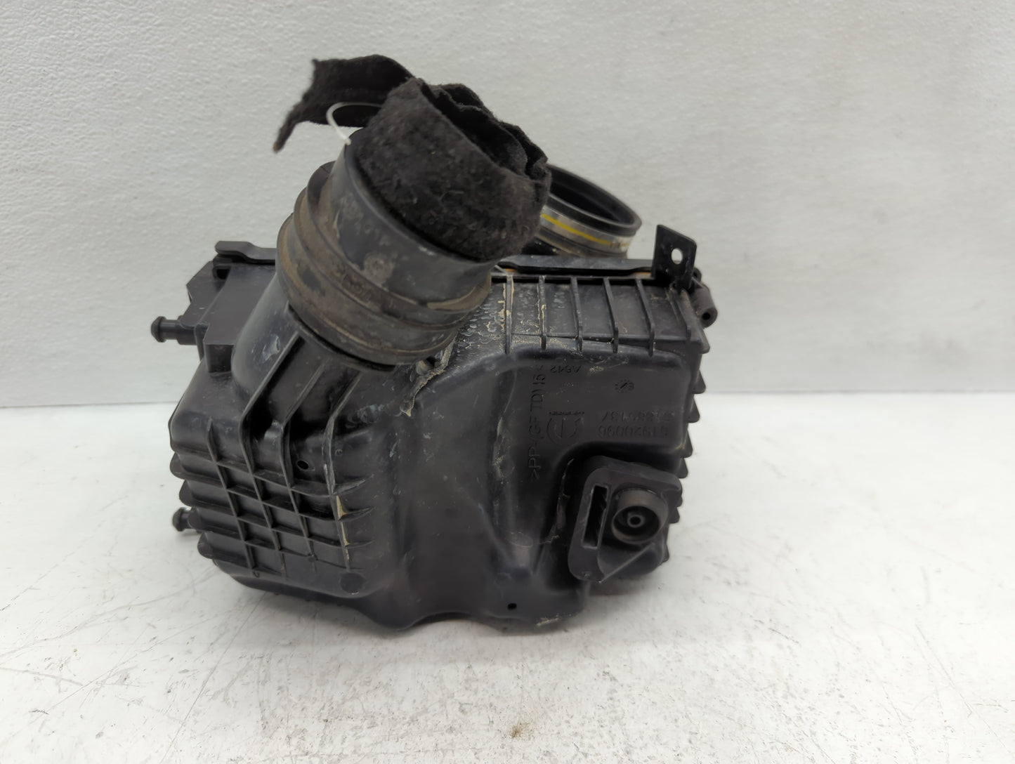 2014-2015 Fiat 500 Air Cleaner Intake-duct Hose Tube - Oemusedautoparts1.com
