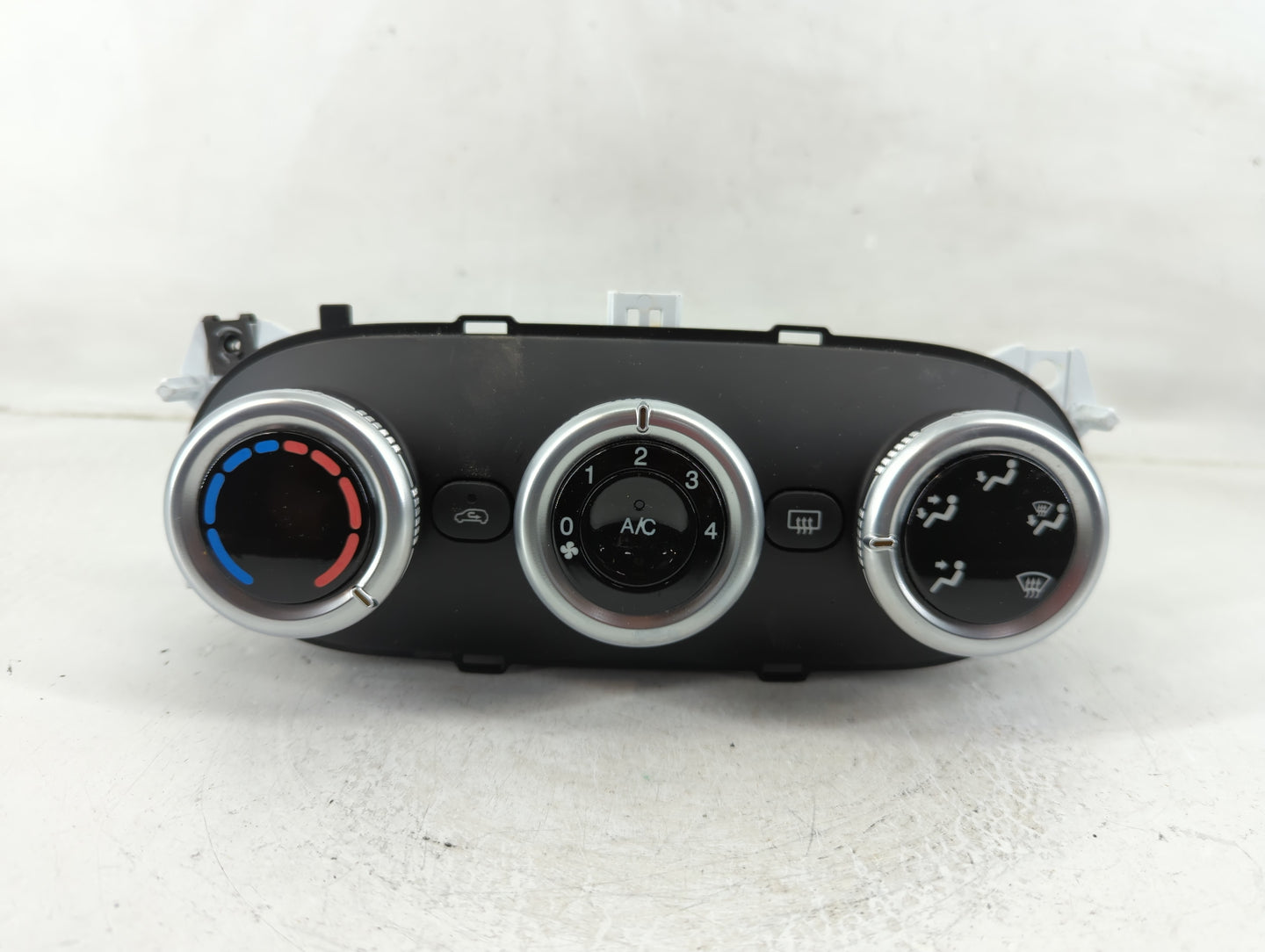 2014 Fiat 500 Climate Control Module Temperature AC/Heater Replacement P/N:735557283 Fits OEM Used Auto Parts - Oemusedautop