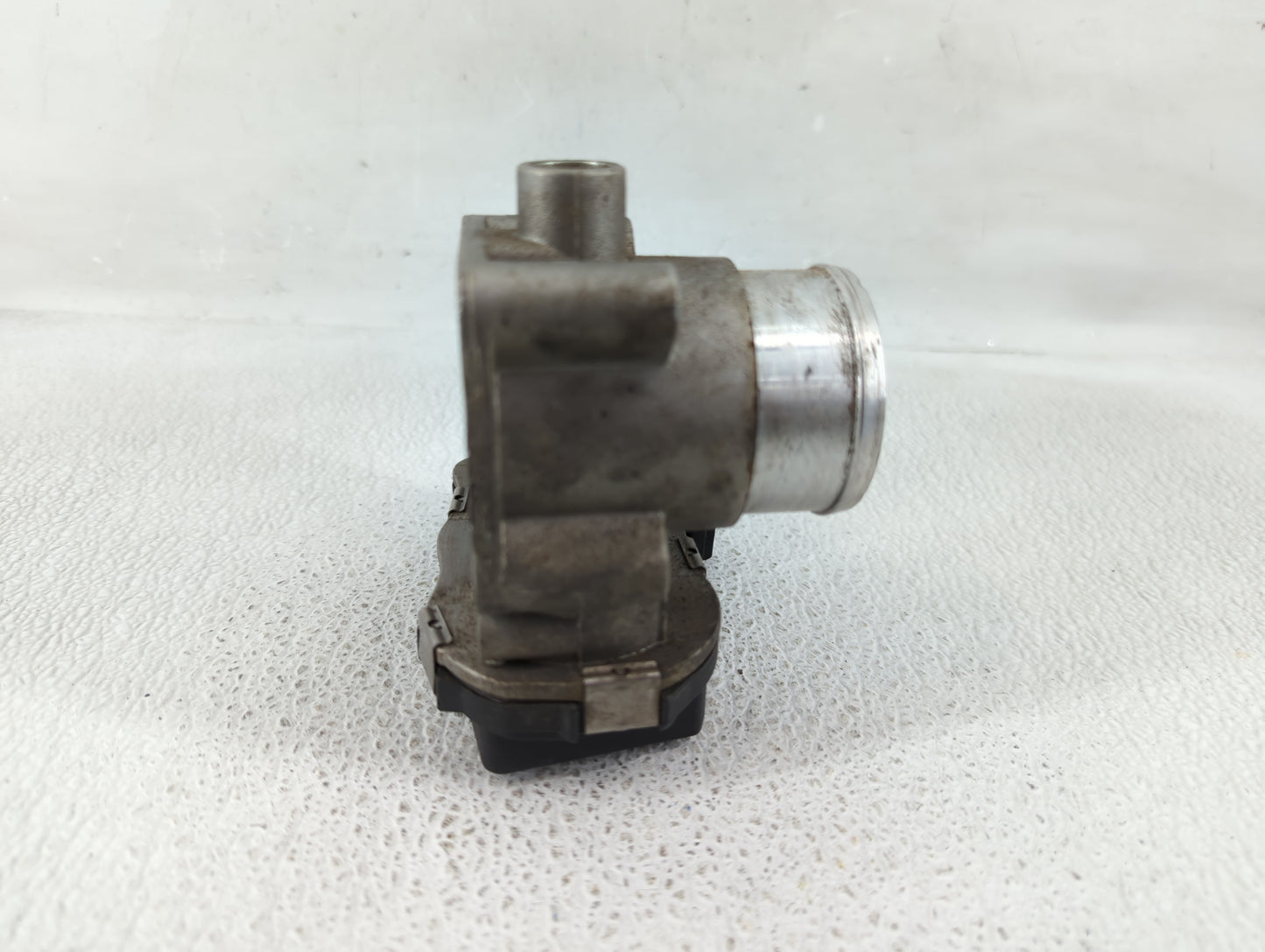 2012-2017 Fiat 500 Throttle Body P/N:04892945AA Fits Fits 2012 2013 2014 2015 2016 2017 OEM Used Auto Parts - Oemusedautopar