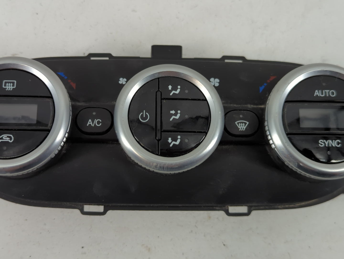 2014 Fiat 500 Climate Control Module Temperature AC/Heater Replacement P/N:MX237000-4832 Fits OEM Used Auto Parts - Oemuseda