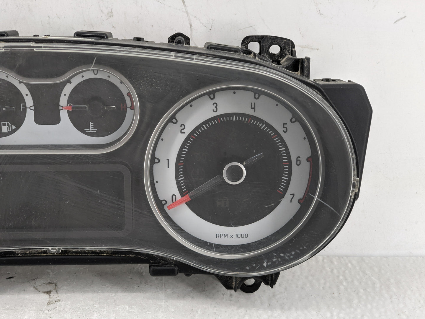 2014 Fiat 500 Instrument Cluster Speedometer Gauges P/N:51953204 Fits OEM Used Auto Parts - Oemusedautoparts1.com