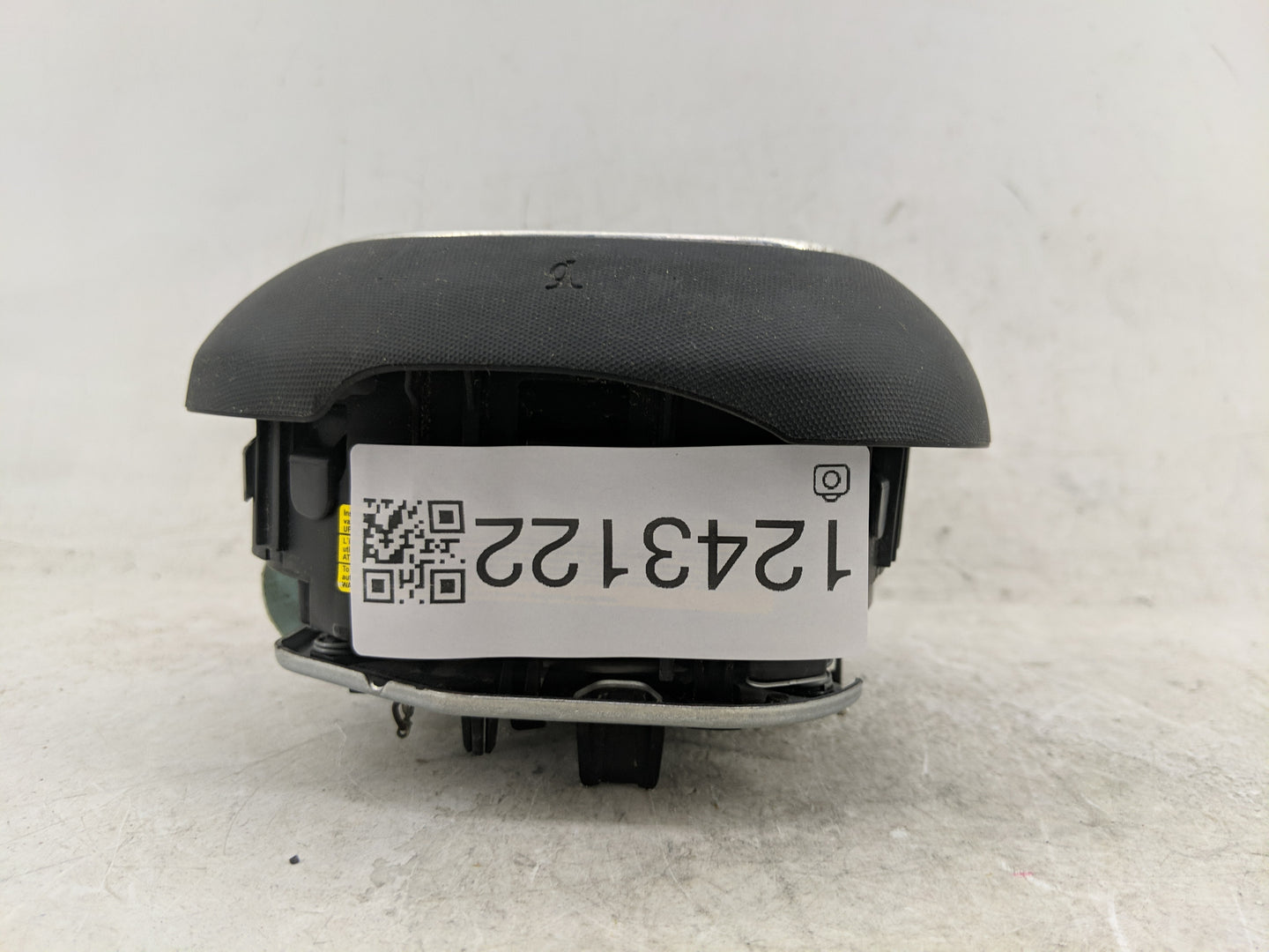 2014 Fiat 500 Air Bag Driver Left Steering Wheel Mounted - Oemusedautoparts1.com