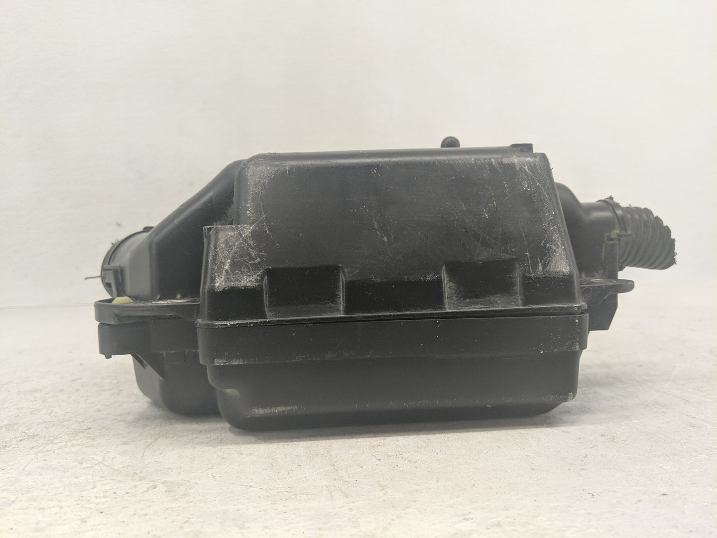 2014-2017 Fiat 500 Fusebox Fuse Box Panel Relay Module P/N:51890355 Fits Fits 2014 2015 2016 2017 OEM Used Auto Parts - Oemu