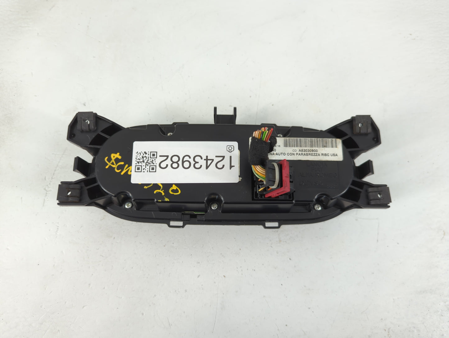 2014 Fiat 500 Climate Control Module Temperature AC/Heater Replacement P/N:07355806340 Fits OEM Used Auto Parts - Oemusedaut