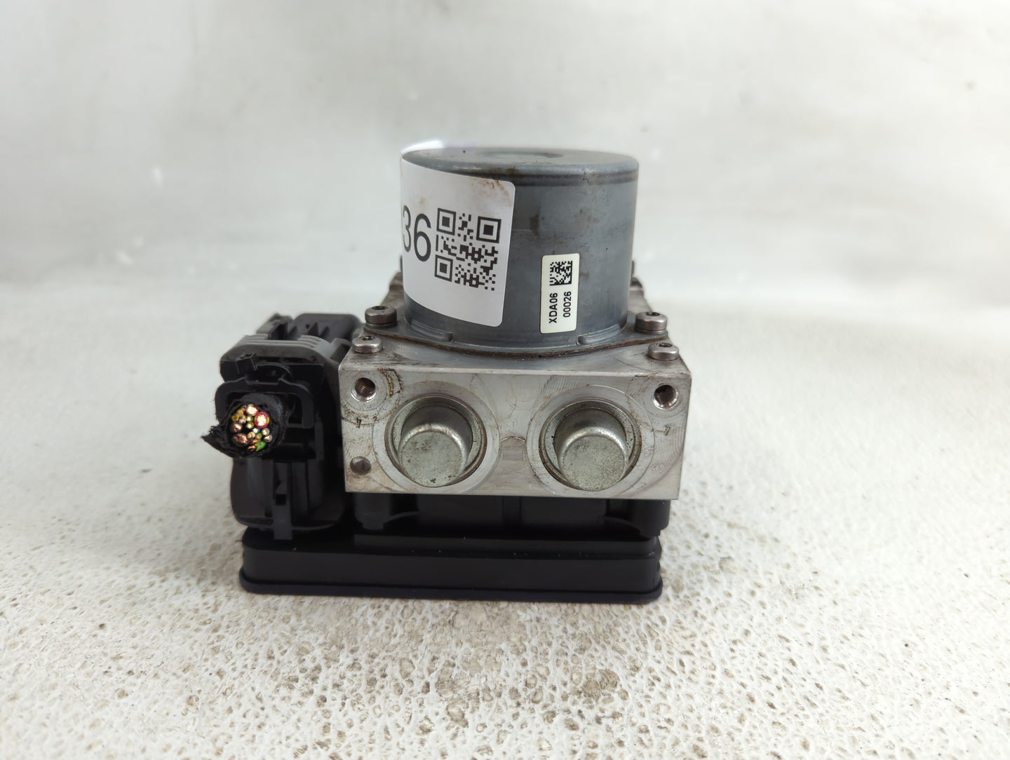 2014 Fiat 500 ABS Pump Control Module Replacement P/N:51920753 Fits OEM Used Auto Parts - Oemusedautoparts1.com