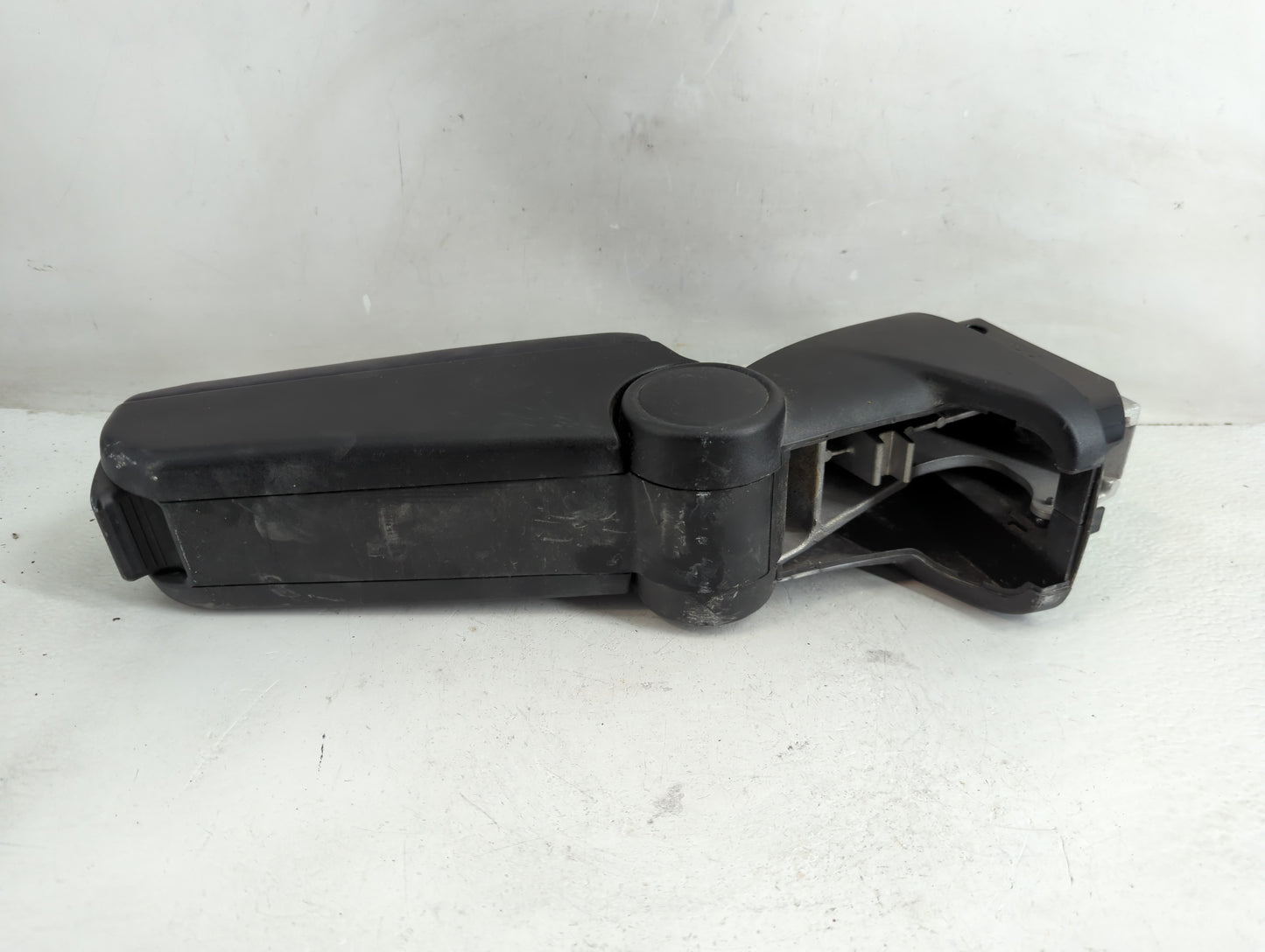 2014 Fiat 500 Center Console Armrest Cover Lid Fits OEM Used Auto Parts - Oemusedautoparts1.com