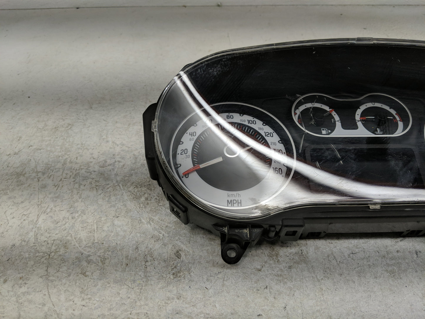 2014 Fiat 500 Instrument Cluster Speedometer Gauges P/N:51975138 Fits OEM Used Auto Parts - Oemusedautoparts1.com