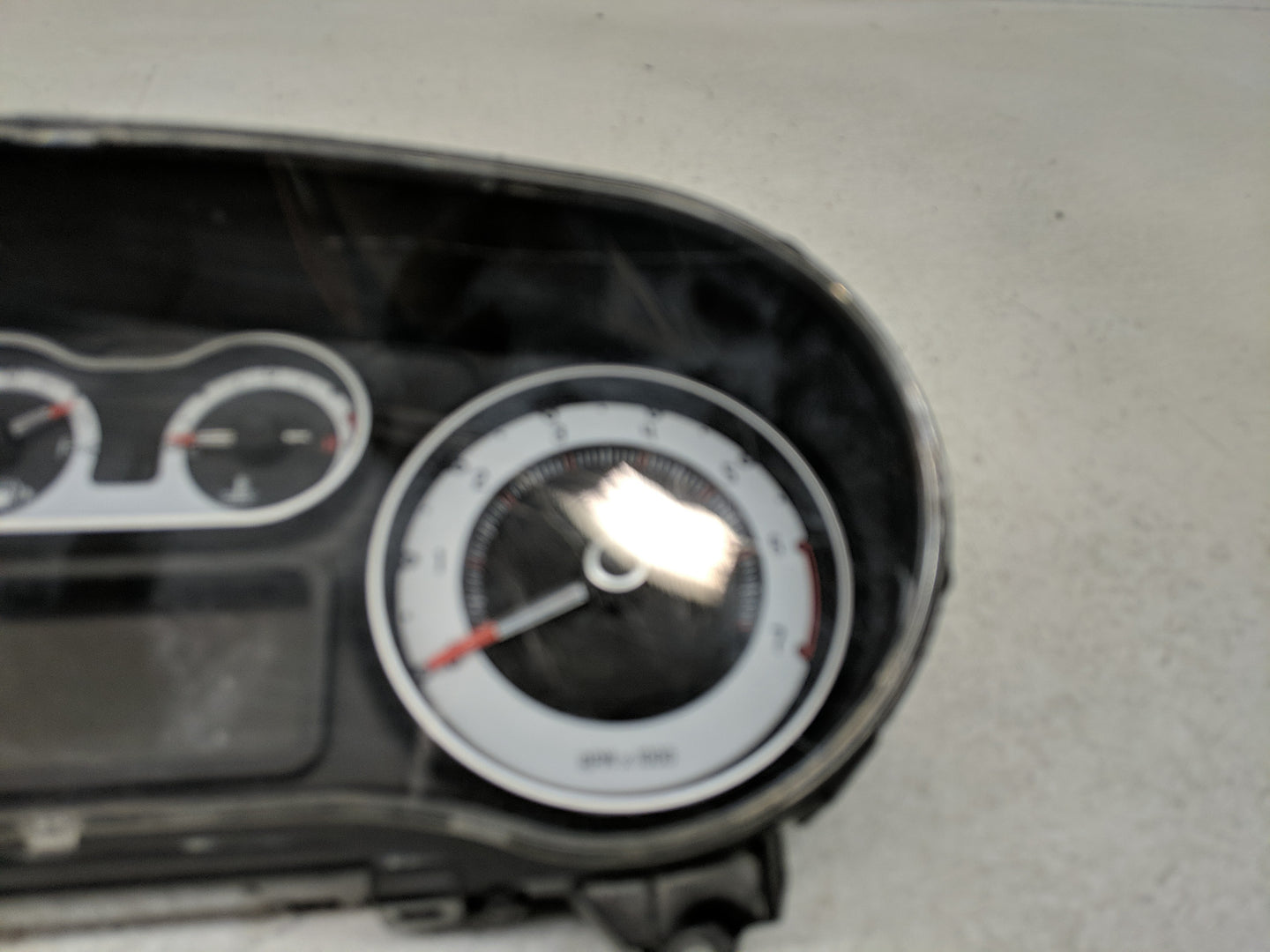 2014 Fiat 500 Instrument Cluster Speedometer Gauges P/N:51975138 Fits OEM Used Auto Parts - Oemusedautoparts1.com