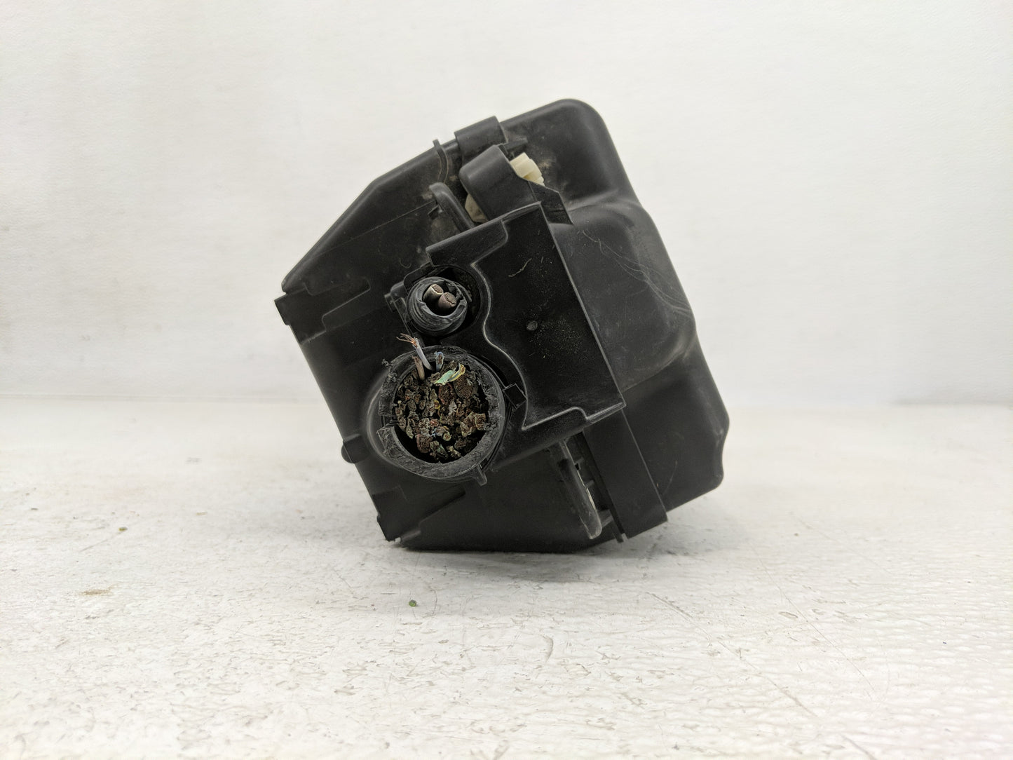 2014-2017 Fiat 500 Fusebox Fuse Box Panel Relay Module Fits Fits 2014 2015 2016 2017 OEM Used Auto Parts - Oemusedautoparts1