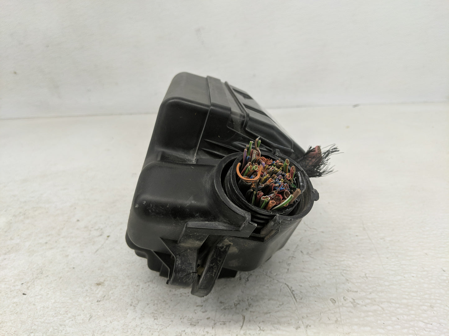 2014-2017 Fiat 500 Fusebox Fuse Box Panel Relay Module Fits Fits 2014 2015 2016 2017 OEM Used Auto Parts - Oemusedautoparts1
