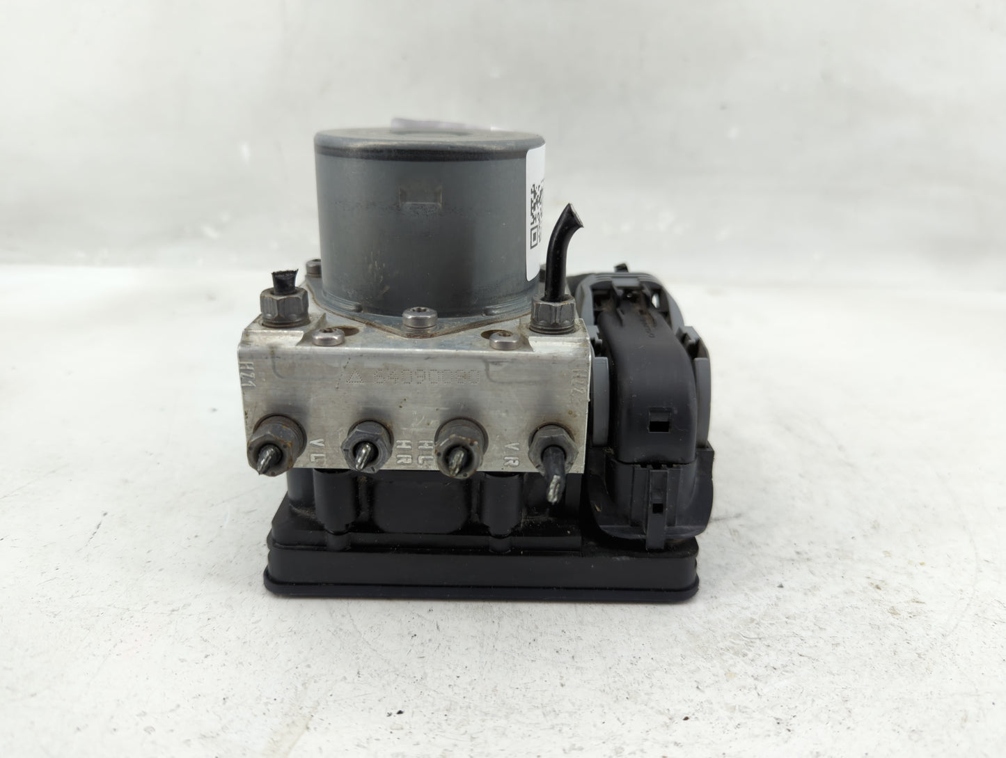 2014 Fiat 500 ABS Pump Control Module Replacement P/N:51973614 Fits OEM Used Auto Parts - Oemusedautoparts1.com