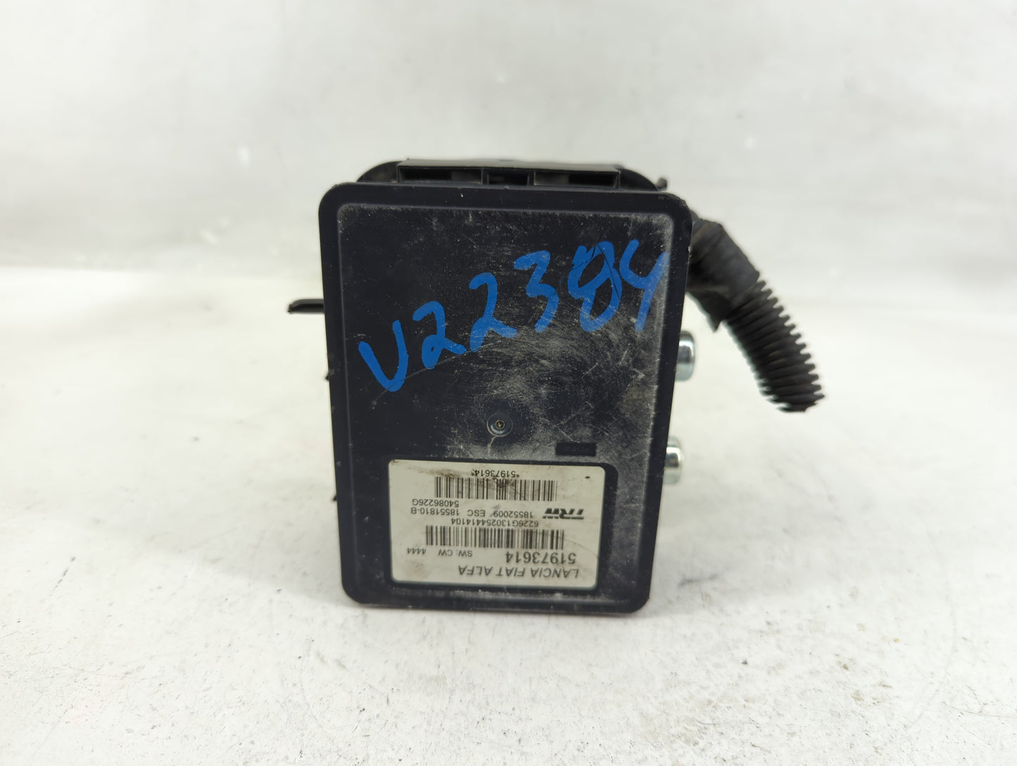 2014 Fiat 500 ABS Pump Control Module Replacement P/N:51973614 Fits OEM Used Auto Parts - Oemusedautoparts1.com
