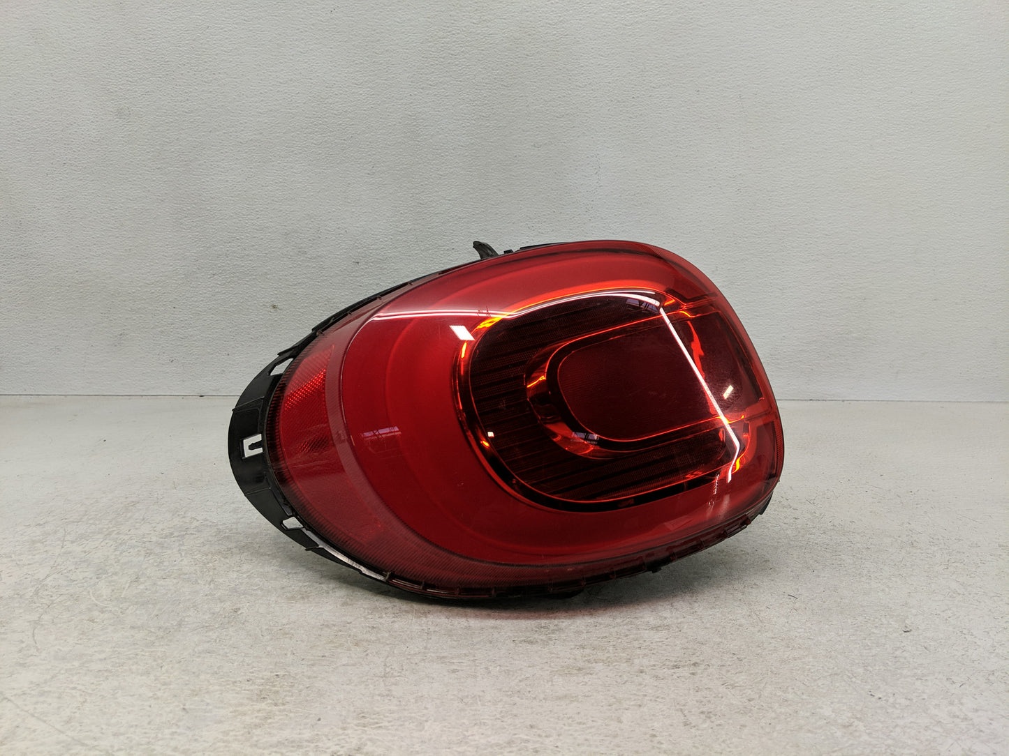 2014 Fiat 500 Tail Light Assembly Driver Left OEM P/N:51922308 Fits OEM Used Auto Parts - Oemusedautoparts1.com