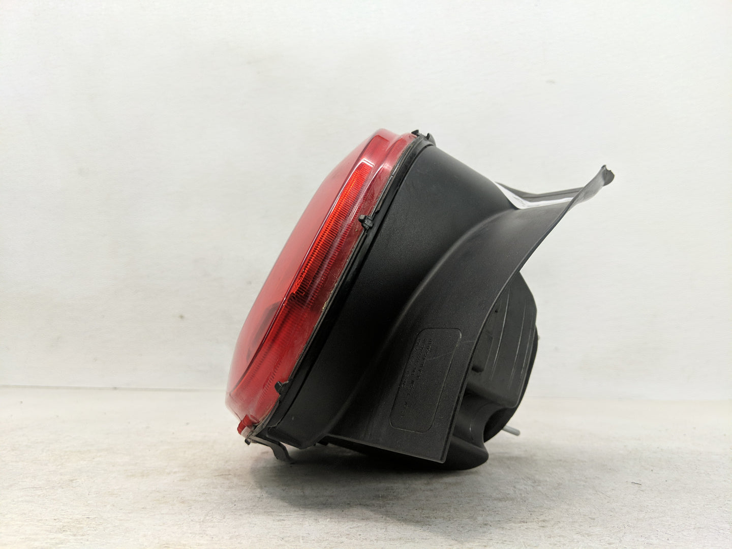 2014 Fiat 500 Tail Light Assembly Driver Left OEM P/N:51922308 Fits OEM Used Auto Parts - Oemusedautoparts1.com