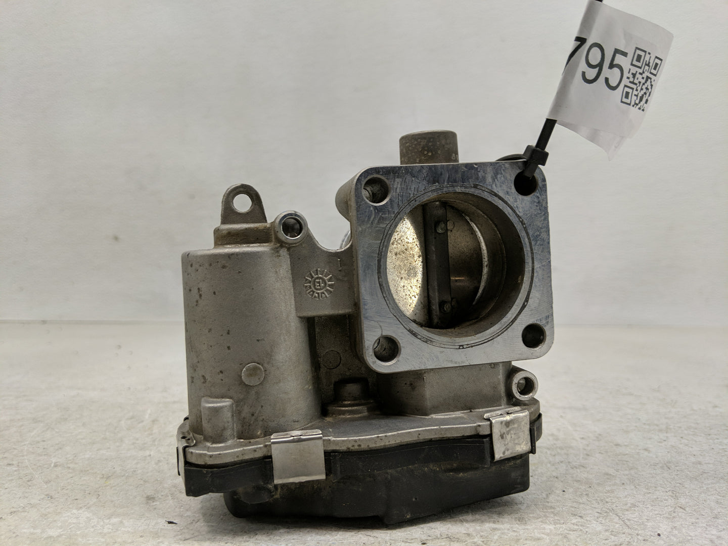 2013-2017 Fiat 500 Throttle Body Fits Fits 2013 2014 2015 2016 2017 OEM Used Auto Parts - Oemusedautoparts1.com