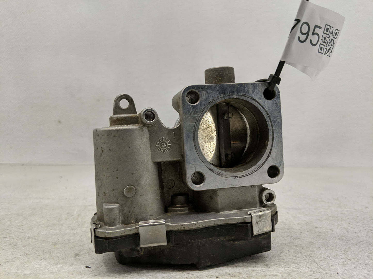 2013-2017 Fiat 500 Throttle Body Fits Fits 2013 2014 2015 2016 2017 OEM Used Auto Parts - Oemusedautoparts1.com