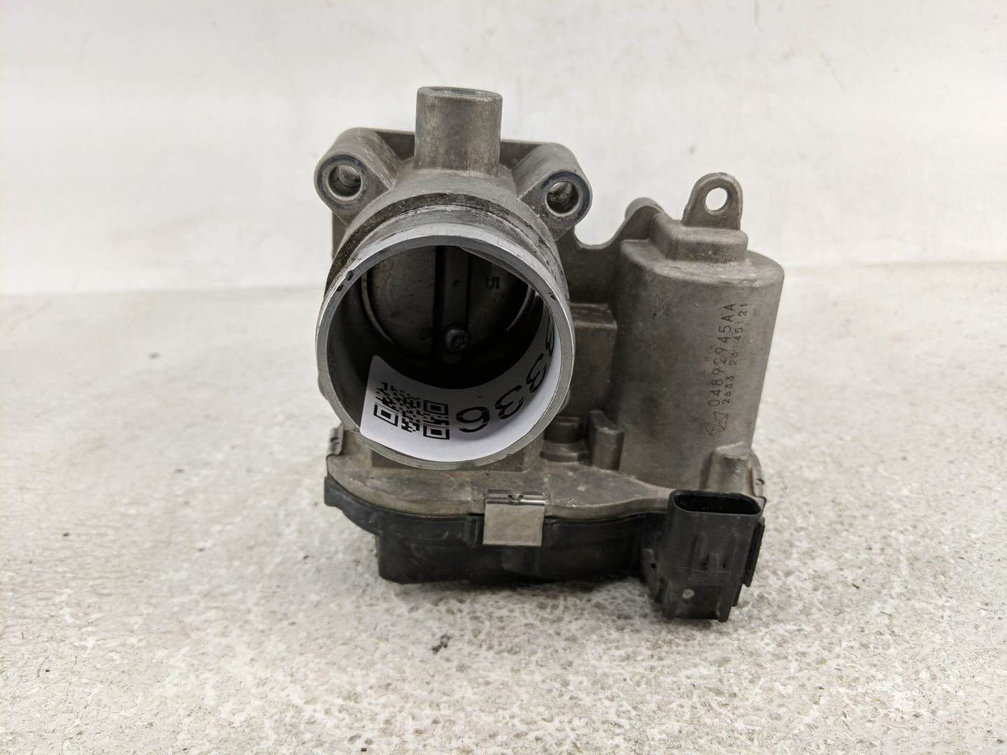 2013-2017 Fiat 500 Throttle Body P/N:04892945AA Fits Fits 2013 2014 2015 2016 2017 OEM Used Auto Parts - Oemusedautoparts1.c