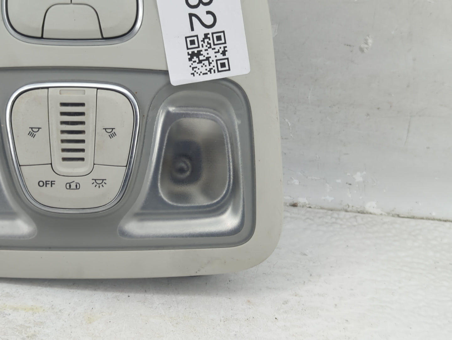 2014 Fiat 500 Overhead Roof Console - Oemusedautoparts1.com
