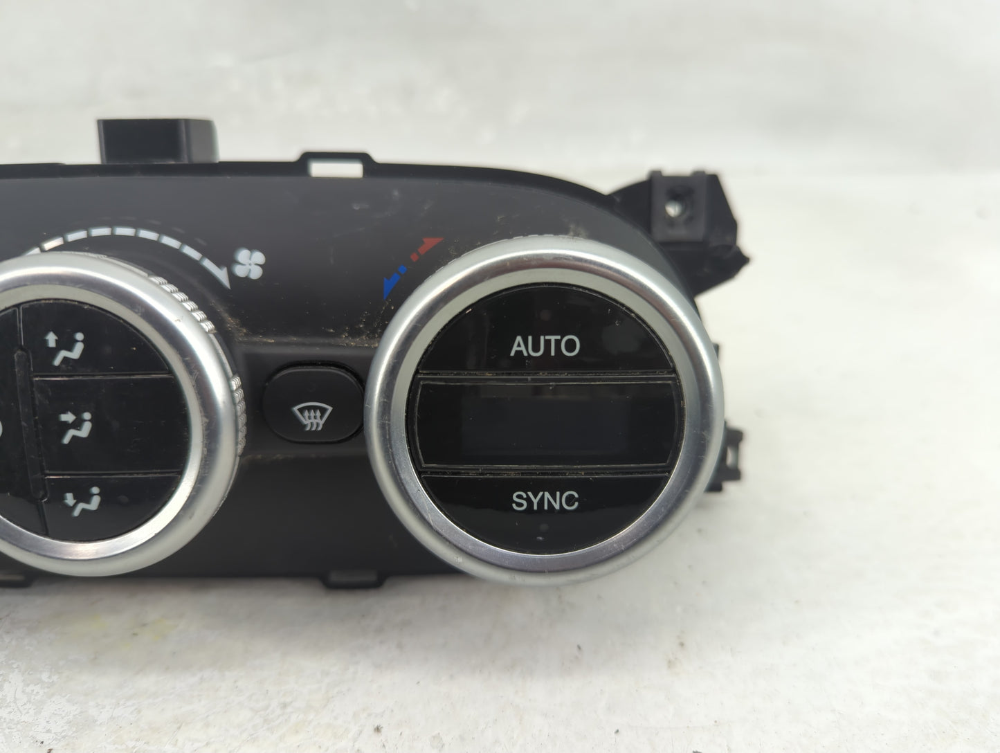 2014 Fiat 500 Climate Control Module Temperature AC/Heater Replacement Fits OEM Used Auto Parts - Oemusedautoparts1.com