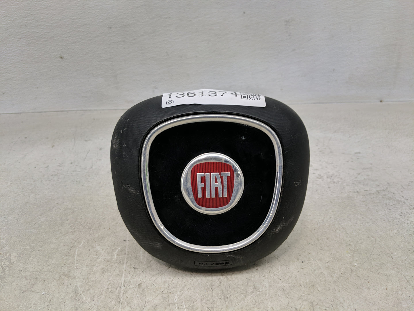2014 Fiat 500 Air Bag Driver Left Steering Wheel Mounted Fits OEM Used Auto Parts - Oemusedautoparts1.com