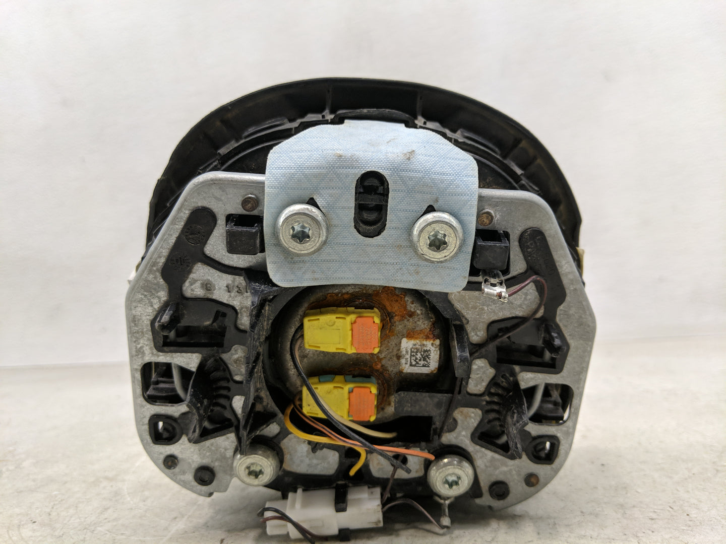 2014 Fiat 500 Air Bag Driver Left Steering Wheel Mounted Fits OEM Used Auto Parts - Oemusedautoparts1.com