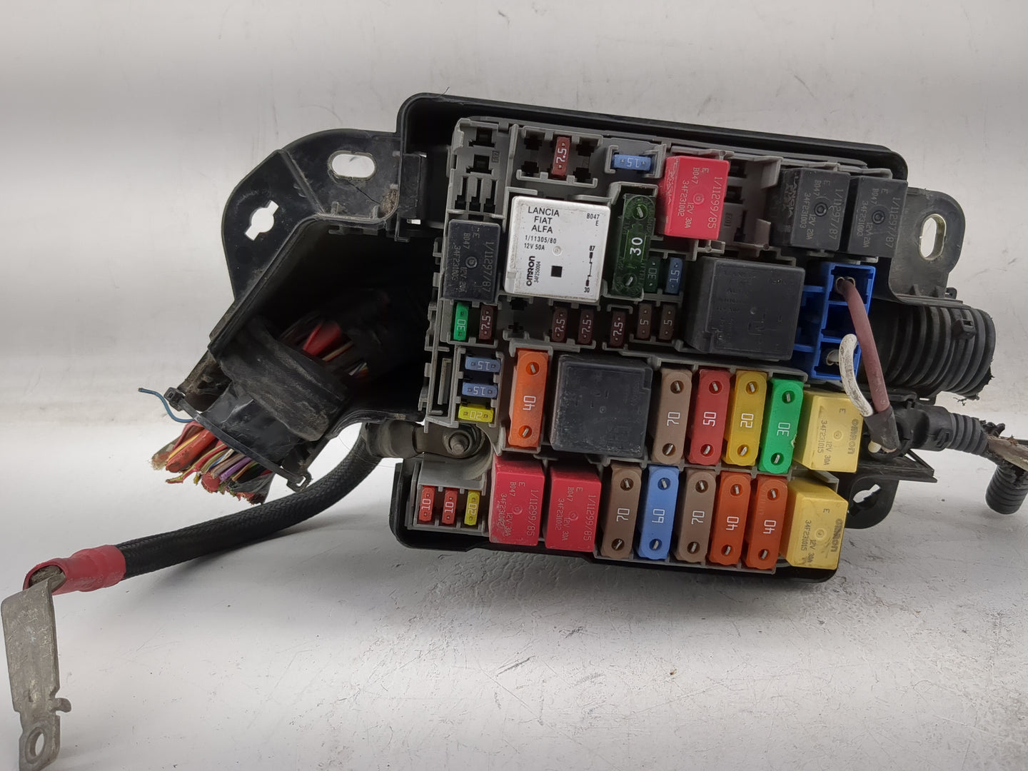 2014-2017 Fiat 500 Fusebox Fuse Box Panel Relay Module Fits Fits 2014 2015 2016 2017 OEM Used Auto Parts - Oemusedautoparts1