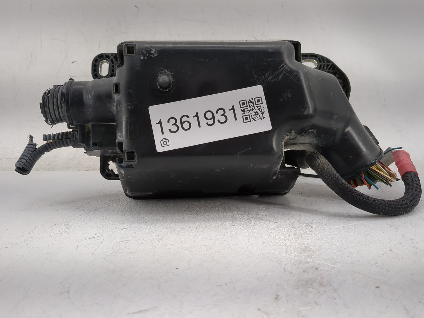 2014-2017 Fiat 500 Fusebox Fuse Box Panel Relay Module Fits Fits 2014 2015 2016 2017 OEM Used Auto Parts - Oemusedautoparts1