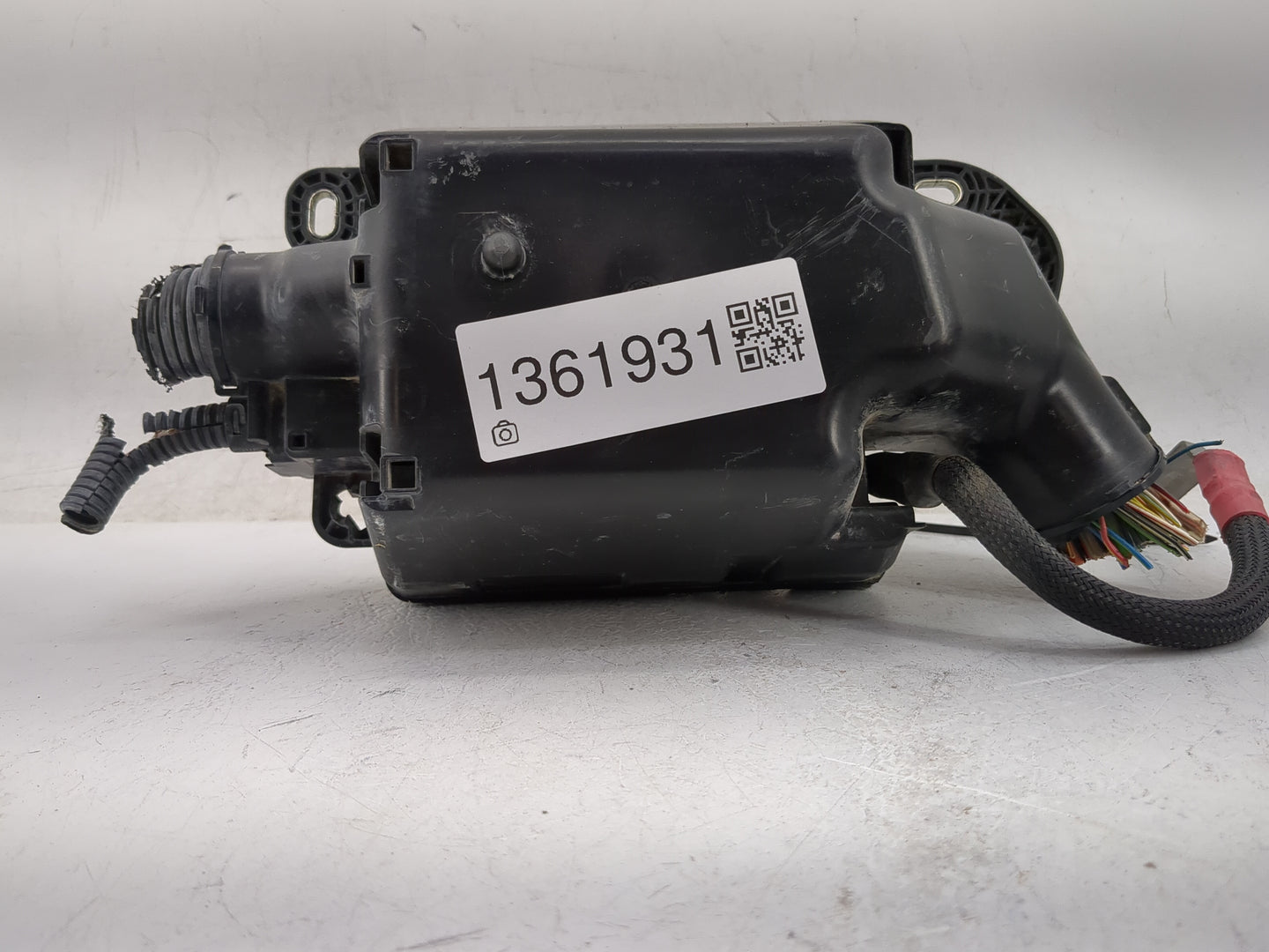 2014-2017 Fiat 500 Fusebox Fuse Box Panel Relay Module Fits Fits 2014 2015 2016 2017 OEM Used Auto Parts - Oemusedautoparts1