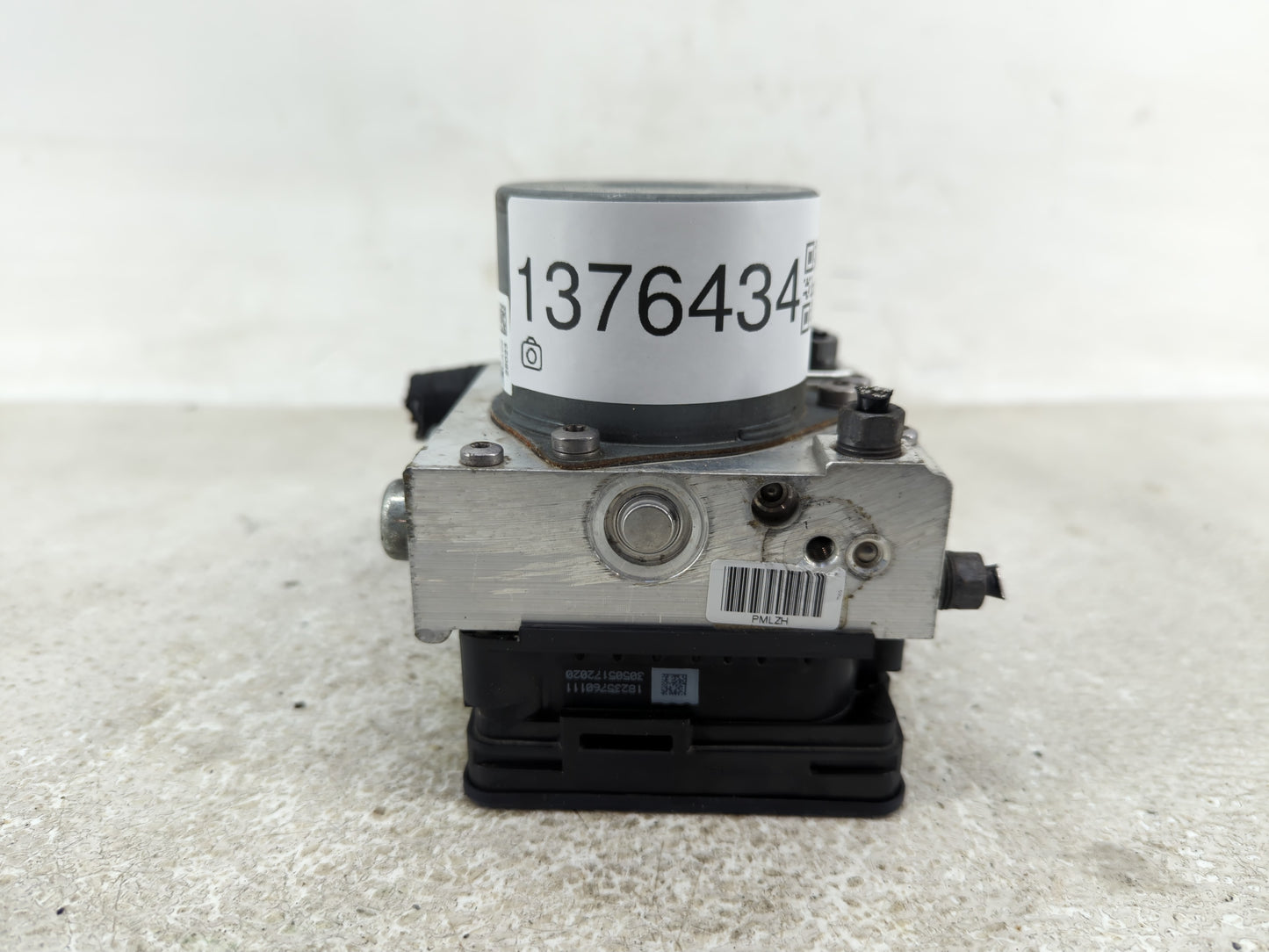 2014 Fiat 500 ABS Pump Control Module Replacement P/N:51920753 Fits OEM Used Auto Parts - Oemusedautoparts1.com