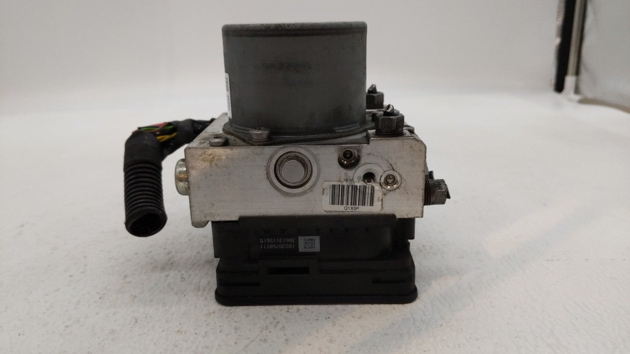 2014-2017 Fiat 500 ABS Pump Control Module Replacement P/N:51920753 Fits Fits 2014 2015 2016 2017 OEM Used Auto Parts - Oemu