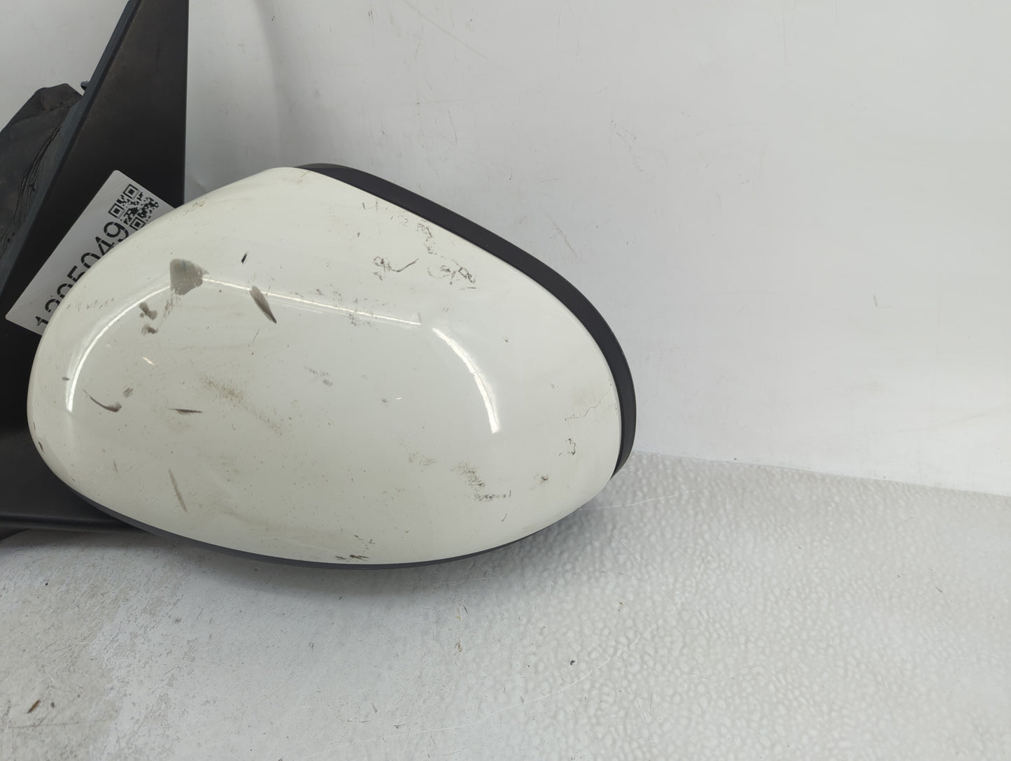 2012-2017 Fiat 500 Driver Side View Mirror - Left Door Mirror OEM Used - Oemusedautoparts1.com