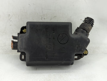 2014-2017 Fiat 500 Fusebox Fuse Box Panel Relay Module P/N:51890355 Fits Fits 2014 2015 2016 2017 OEM Used Auto Parts - Oemu