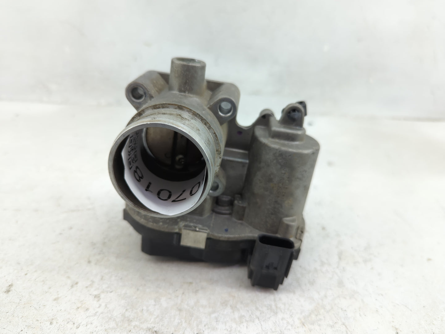 2012-2017 Fiat 500 Throttle Body P/N:04892945AA Fits Fits 2012 2013 2014 2015 2016 2017 OEM Used Auto Parts - Oemusedautopar