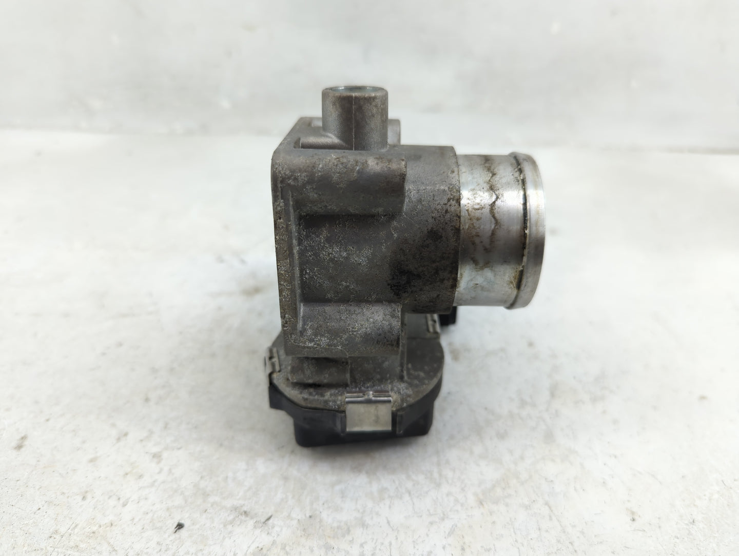 2012-2017 Fiat 500 Throttle Body P/N:04892945AA Fits Fits 2012 2013 2014 2015 2016 2017 OEM Used Auto Parts - Oemusedautopar