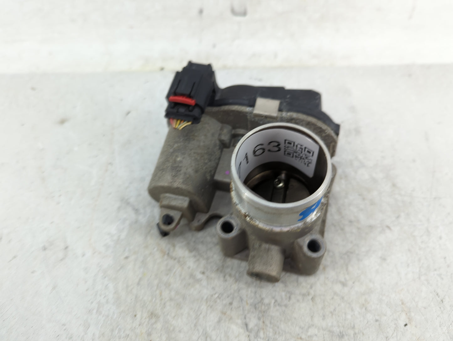 2013-2017 Fiat 500 Throttle Body P/N:04892945AA Fits Fits 2013 2014 2015 2016 2017 OEM Used Auto Parts - Oemusedautoparts1.c