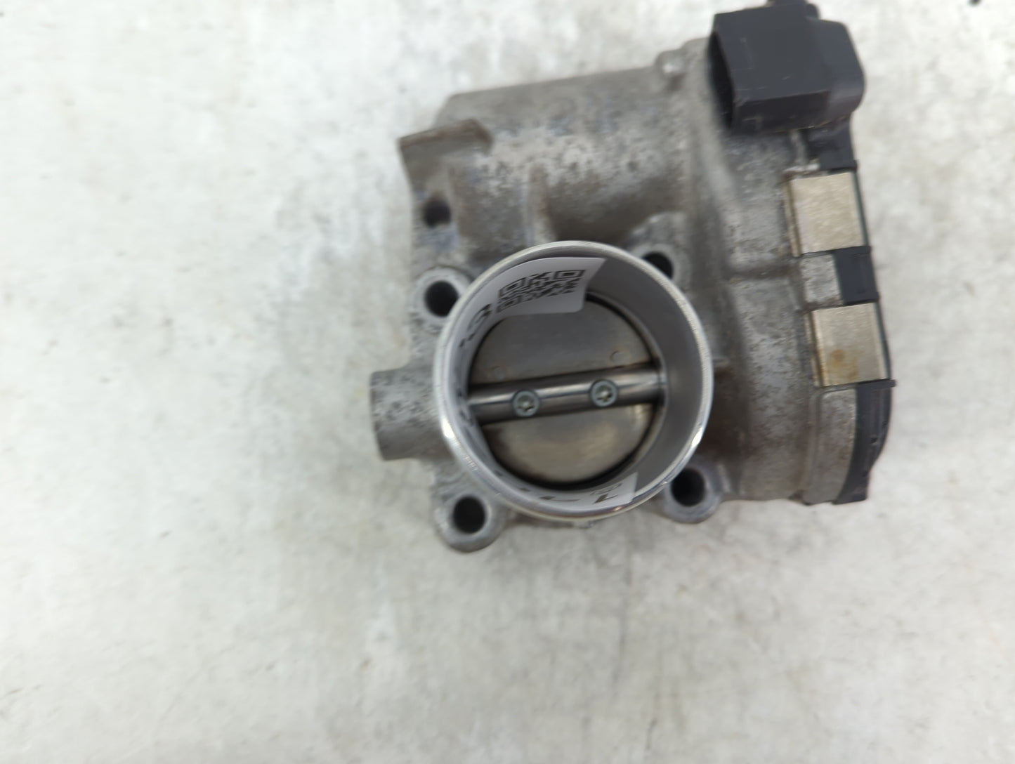 2012-2017 Fiat 500 Throttle Body P/N:028075568 Fits Fits 2012 2013 2014 2015 2016 2017 OEM Used Auto Parts - Oemusedautopart