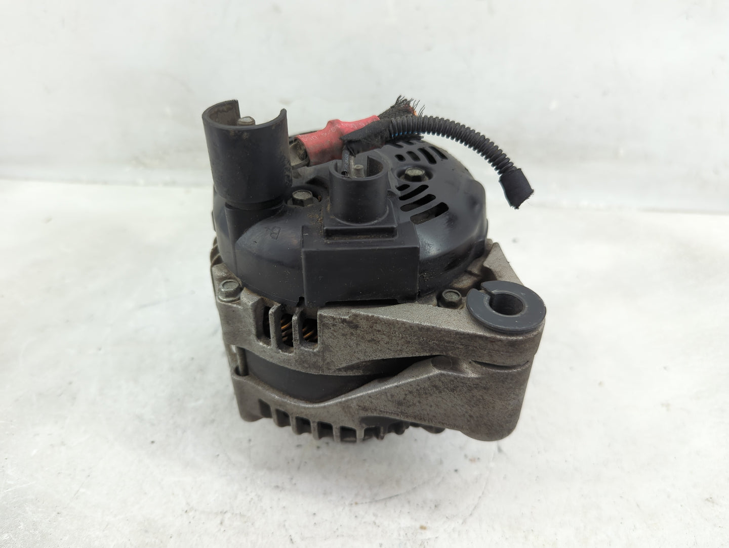 2014-2017 Fiat 500 Alternator Replacement Generator Charging Assembly Engine OEM P/N:51931432 Fits Fits 2014 2015 2016 2017 