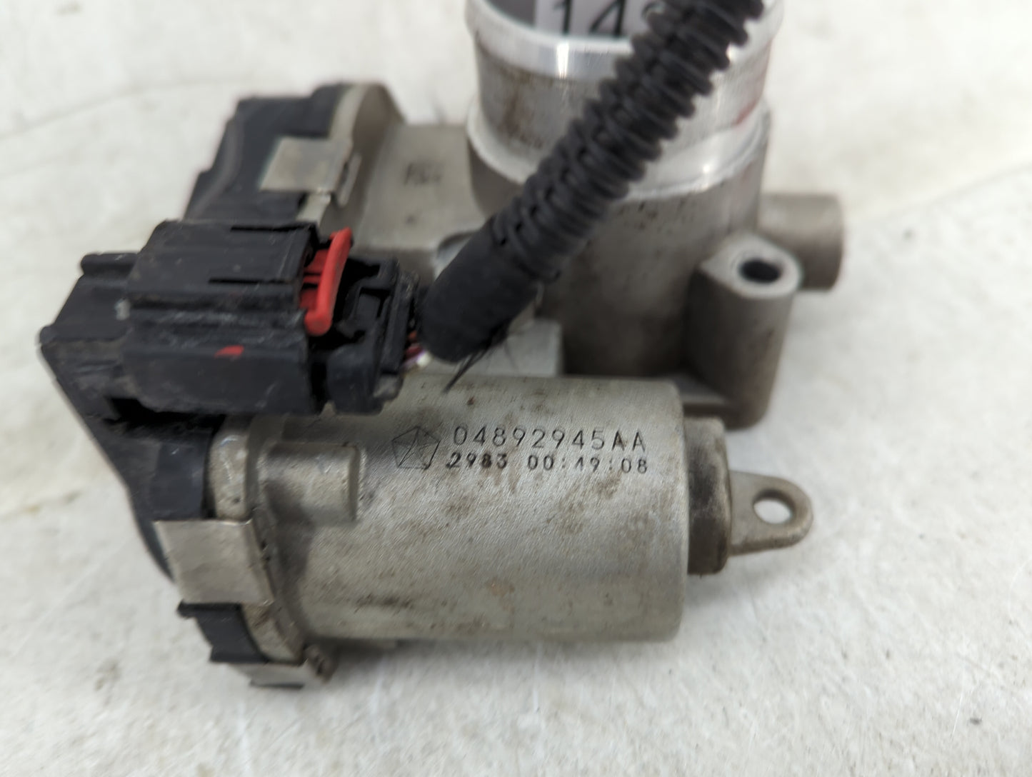 2013-2017 Fiat 500 Throttle Body P/N:04892945AA Fits Fits 2013 2014 2015 2016 2017 OEM Used Auto Parts - Oemusedautoparts1.c