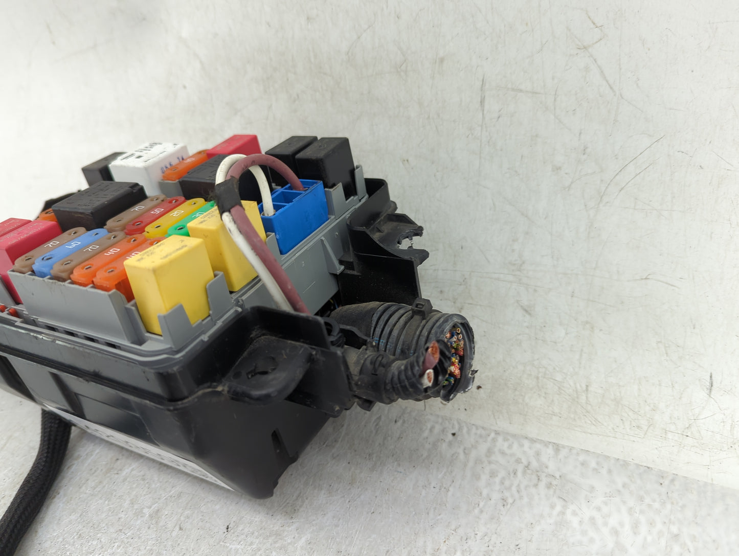 2014-2017 Fiat 500 Fusebox Fuse Box Panel Relay Module P/N:51890355 Fits Fits 2014 2015 2016 2017 OEM Used Auto Parts - Oemu