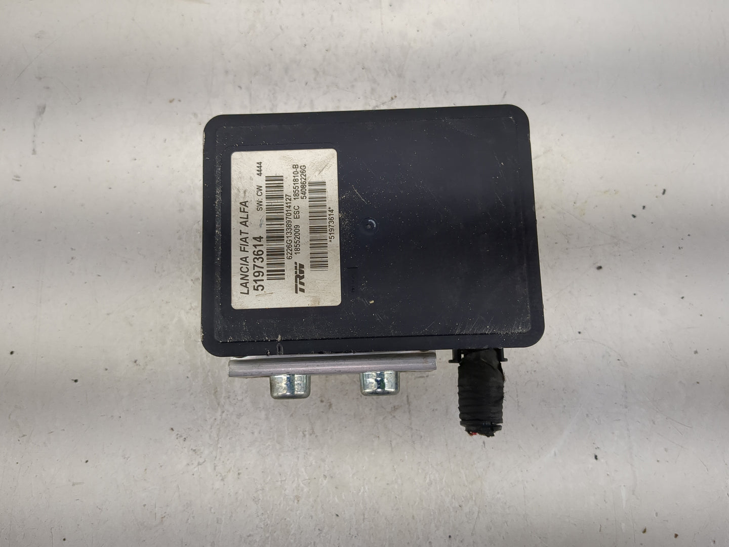 2014 Fiat 500 ABS Pump Control Module Replacement P/N:51973614 51920753 Fits OEM Used Auto Parts - Oemusedautoparts1.com