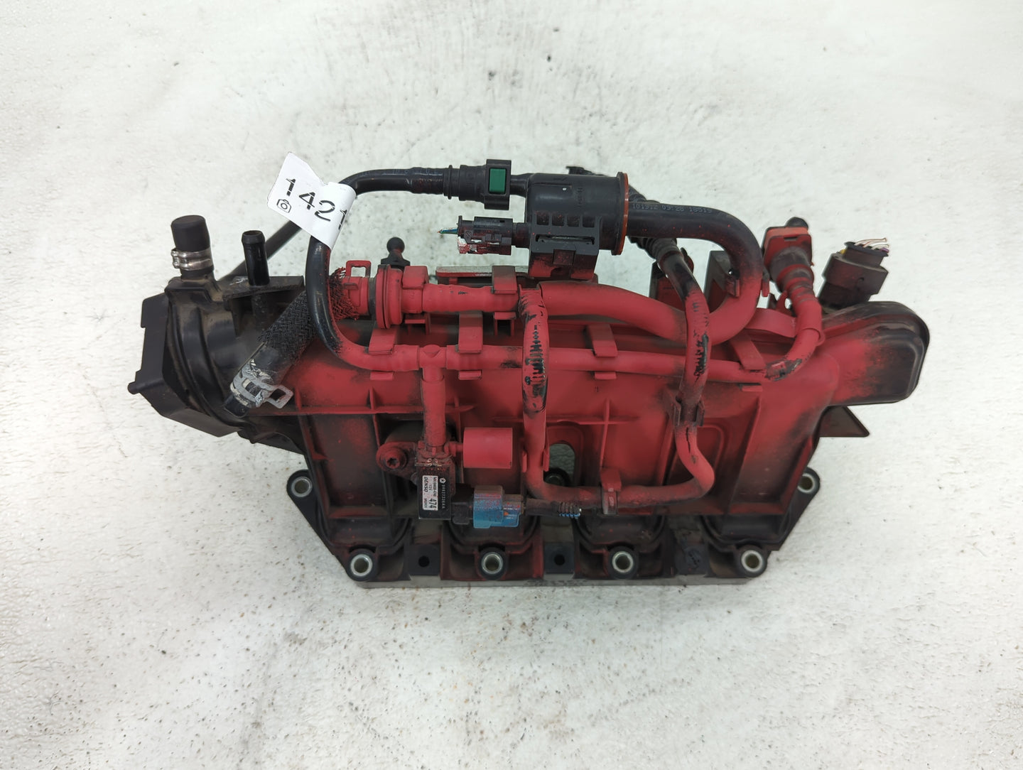 2014-2017 Fiat 500 Air Intake Manifold P/N:1329902 Fits Fits 2014 2015 2016 2017 OEM Used Auto Parts - Oemusedautoparts1.com