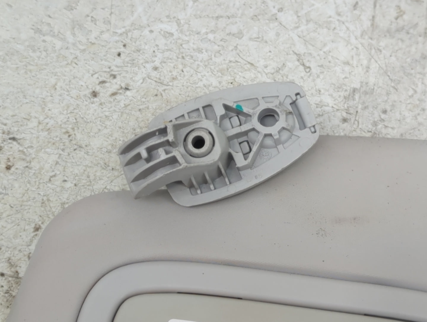 2014 Fiat 500 Sun Visor Shade Replacement Driver Left Mirror Fits OEM Used Auto Parts - Oemusedautoparts1.com