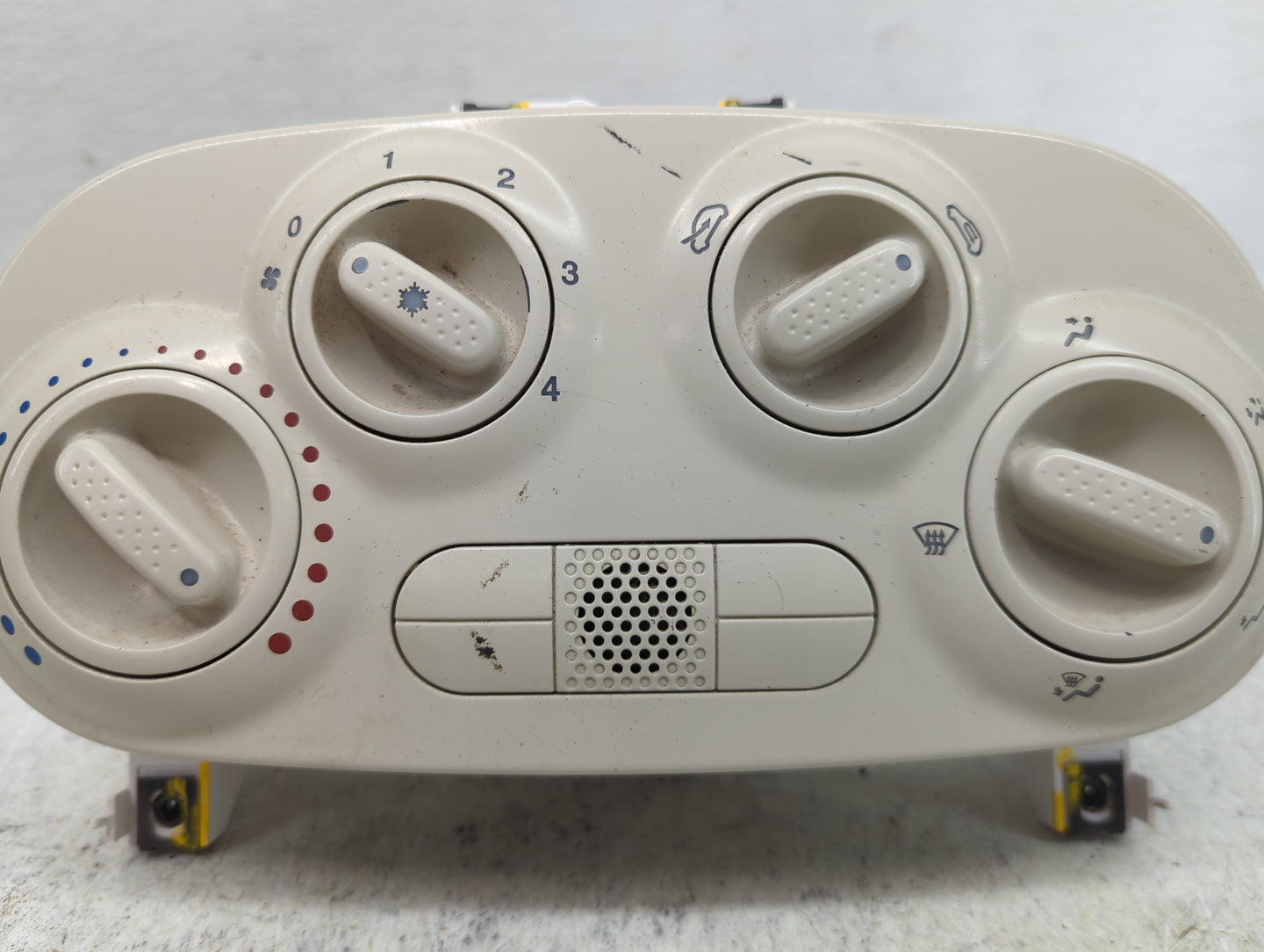 2014 Fiat 500 Climate Control Module Temperature AC/Heater Replacement P/N:AA146570-7743 Fits OEM Used Auto Parts - Oemuseda