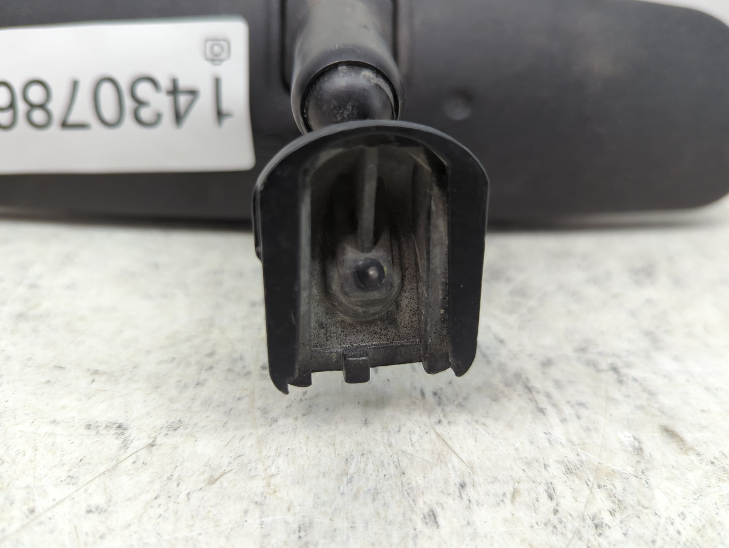 2014 Fiat 500 Interior Rear View Mirror Replacement OEM Fits OEM Used Auto Parts - Oemusedautoparts1.com