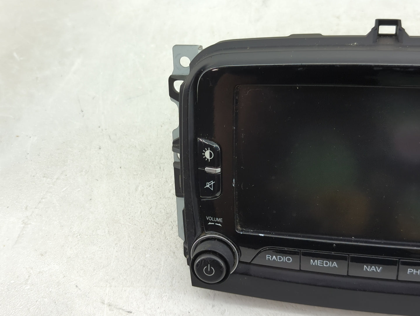 2014 Fiat 500 Radio AM FM Cd Player Receiver Replacement P/N:VP3 330 MX T00BE084373240, QNG-BE2803, 6434C-BE2803, 735577842 