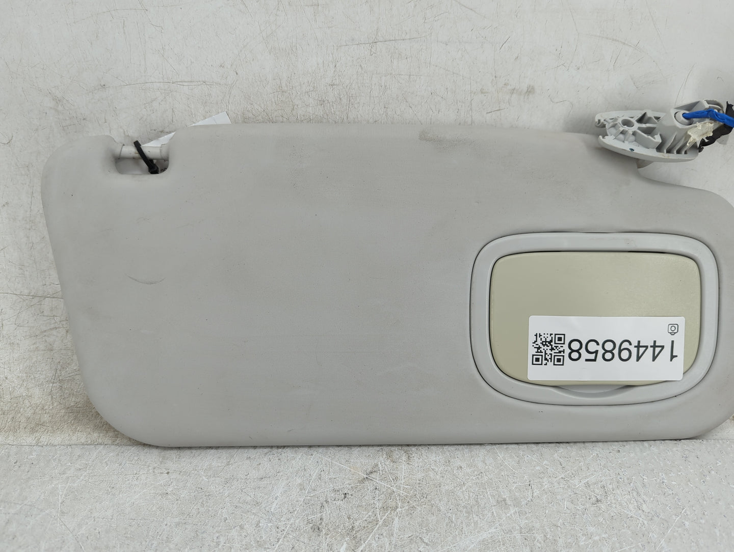 2014 Fiat 500 Sun Visor Shade Replacement Passenger Right Mirror Fits OEM Used Auto Parts - Oemusedautoparts1.com