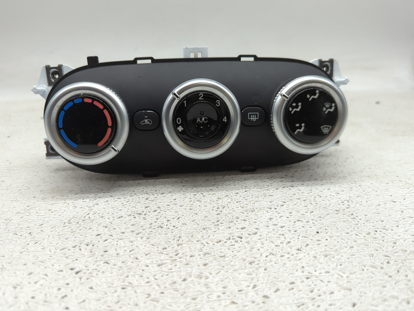 2012-2017 Fiat 500 Climate Control Module Temperature AC/Heater Replacement P/N:A83028400 735557283 Fits OEM Used Auto Parts