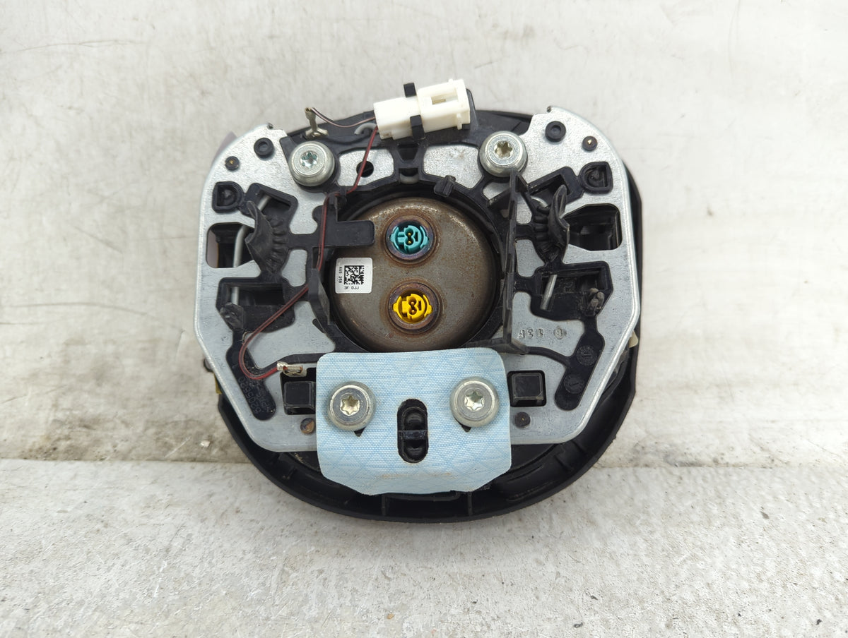 2014 Fiat 500 Air Bag Driver Left Steering Wheel Mounted 1458650 - Oemusedautoparts1.com