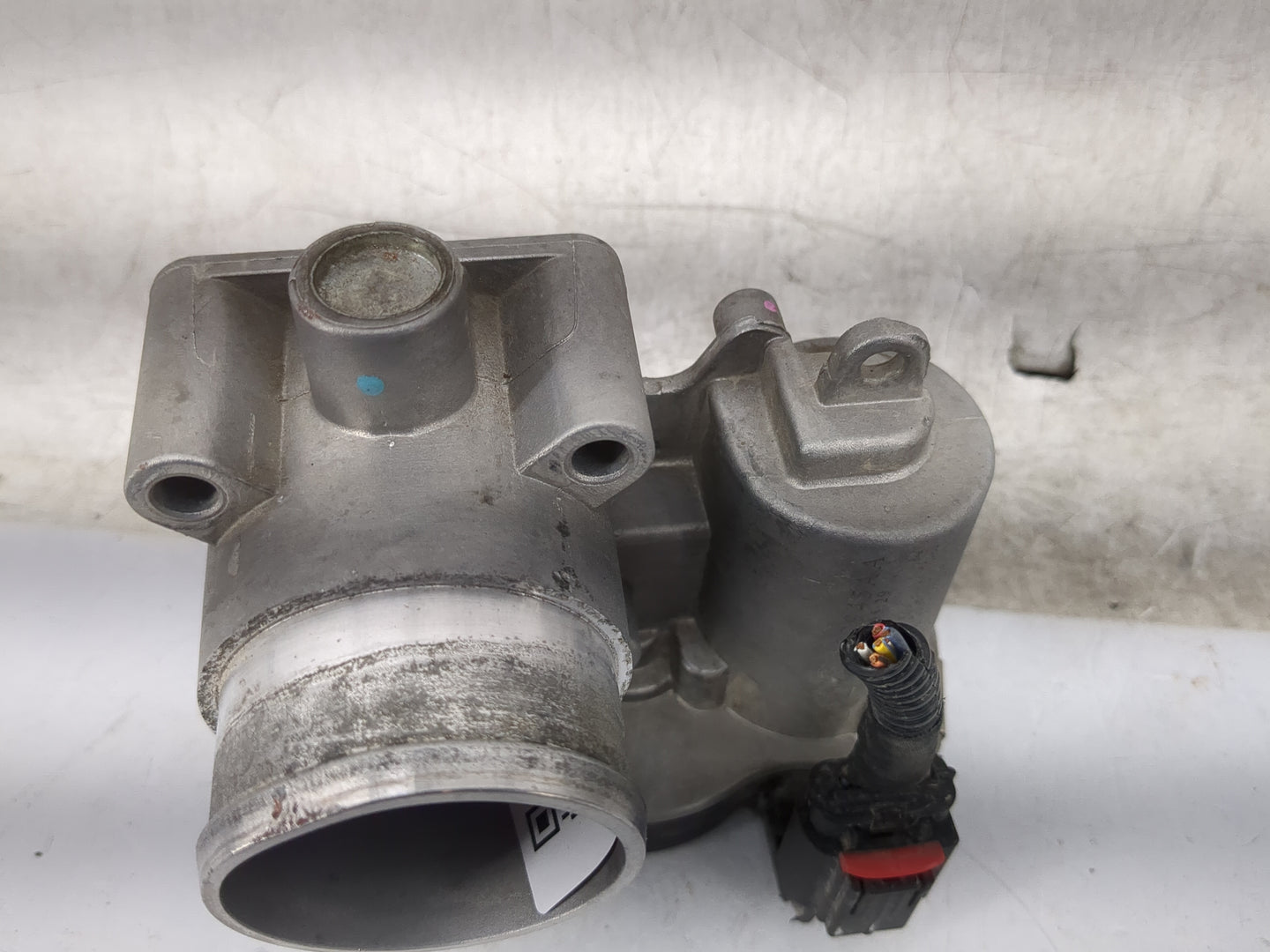 2013-2017 Fiat 500 Throttle Body P/N:04892945AA Fits Fits 2013 2014 2015 2016 2017 OEM Used Auto Parts - Oemusedautoparts1.c
